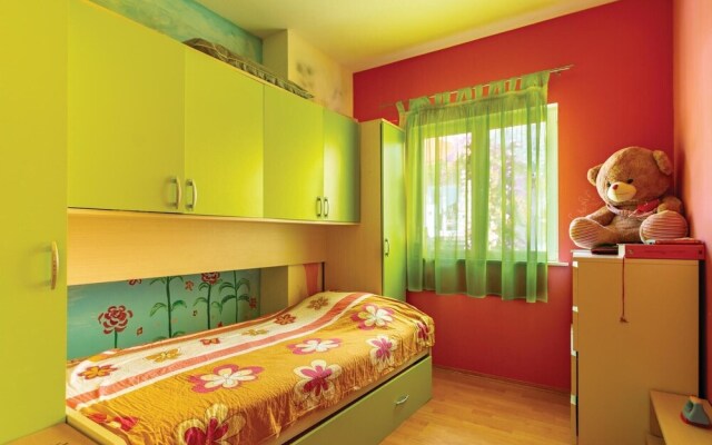 Nice Apartment in Orebic With 2 Bedrooms and Wifi