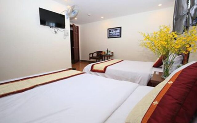 Luu Ly Hotel