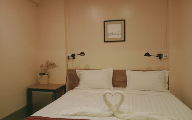 Amico Del Myanmar - Hostel