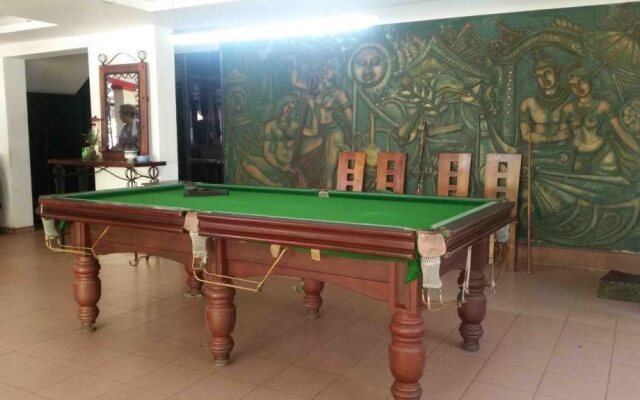 Aubrona Hotel