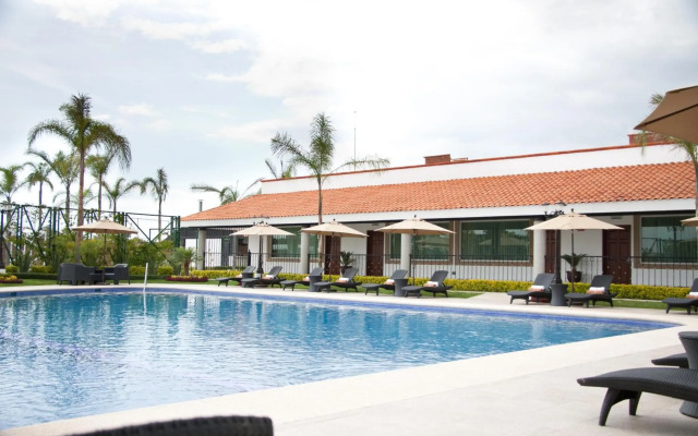 Hotel Ecce Inn & Spa