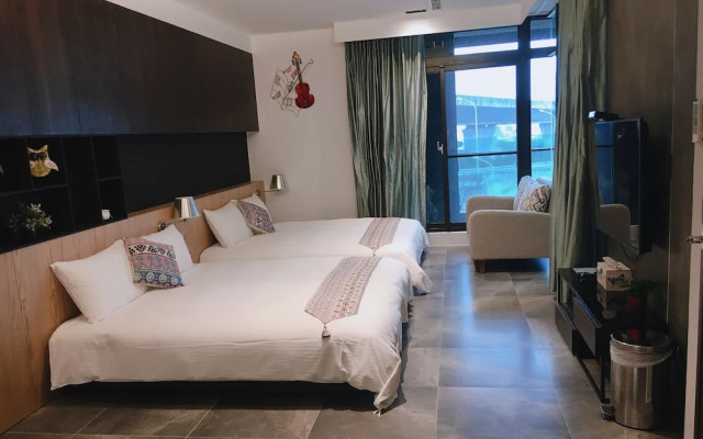 岑居cenju B&B
