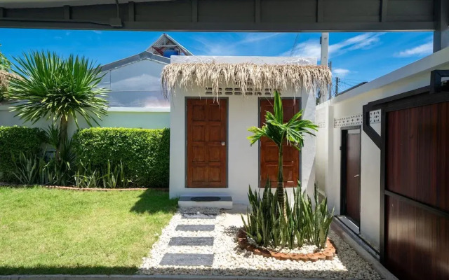 Balinese-Style 2BR Pool Villa Aemy