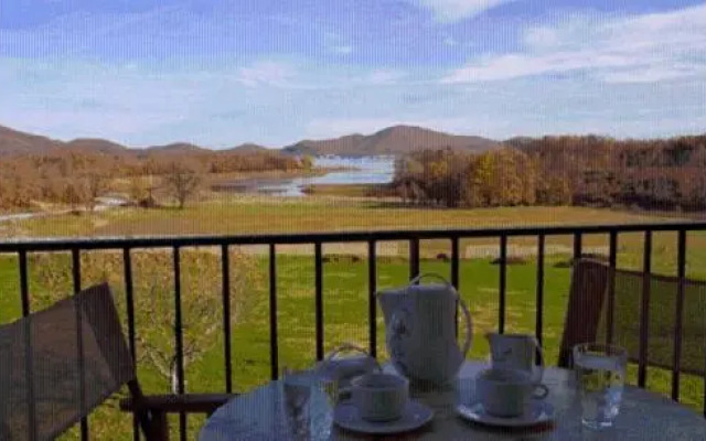 Guesthouse Paralimnia
