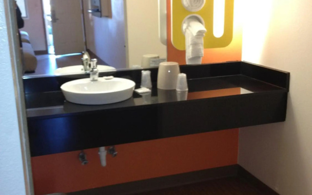 Motel 6 Brownsville, TX North
