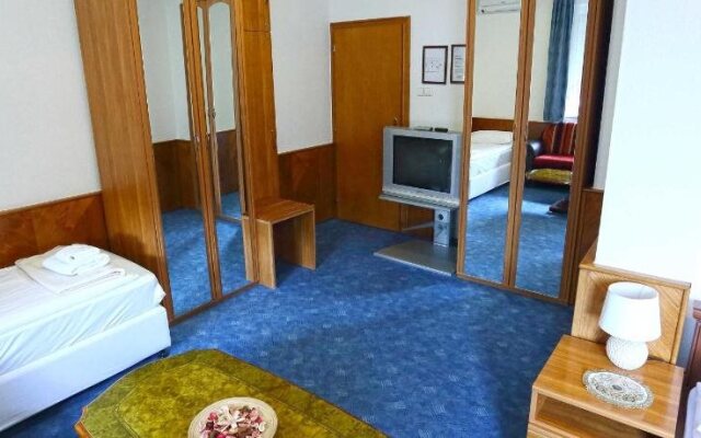 Wesselényi Hotel Gyor