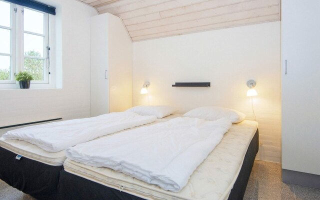 10 Person Holiday Home in Ulfborg