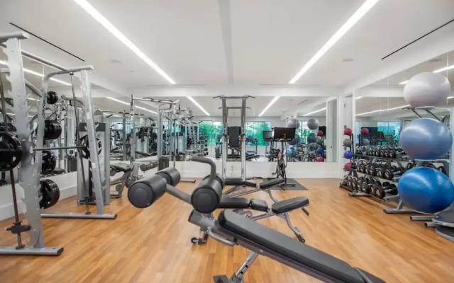 4 Bedroom Cable Beach Condo With Balcony