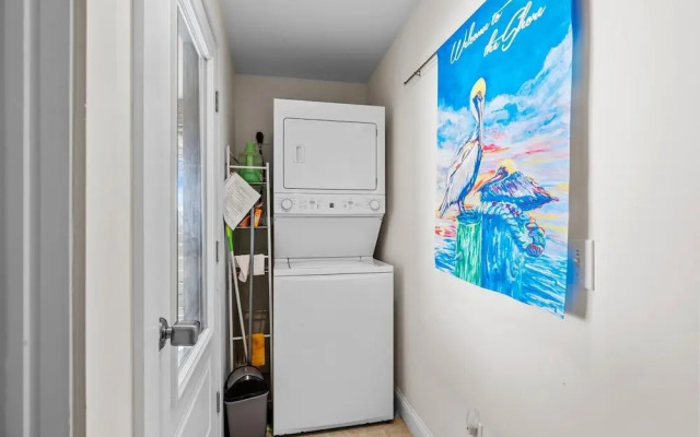 Mi Faro 1 Bedroom Duplex by RedAwning