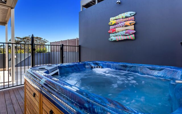 Aura Unit 10 - Shoal Bay