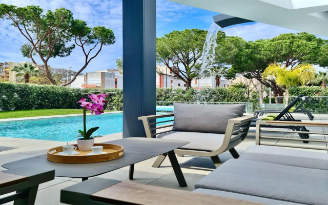 Villa Waterfall - CleverDetails234 luxury villa 10min from the center