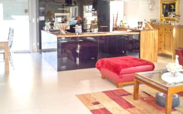 House With 3 Bedrooms in Florensac, With Private Pool, Enclosed Garden