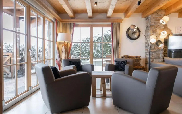 Avenida Panorama Chalets by Alpin Rentals