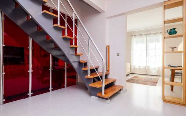 Fascinating Flat Near City s Mall With Terrace