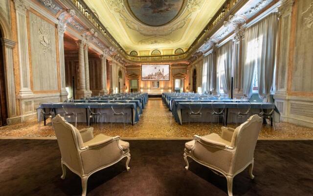 Monaco & Grand Canal Hotel