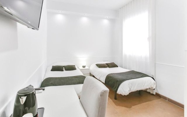 Laramond Barcelona Rooms