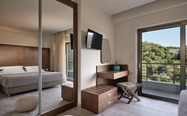 Prima Vista Beachfront Boutique Hotel