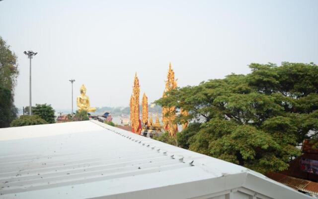 Buakham Rim Khong