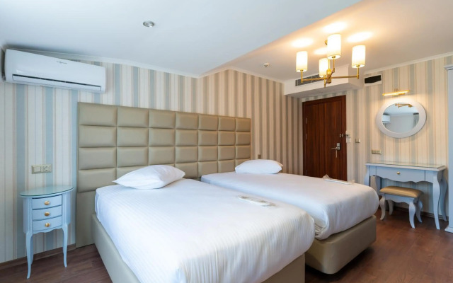Motali Life Hotel
