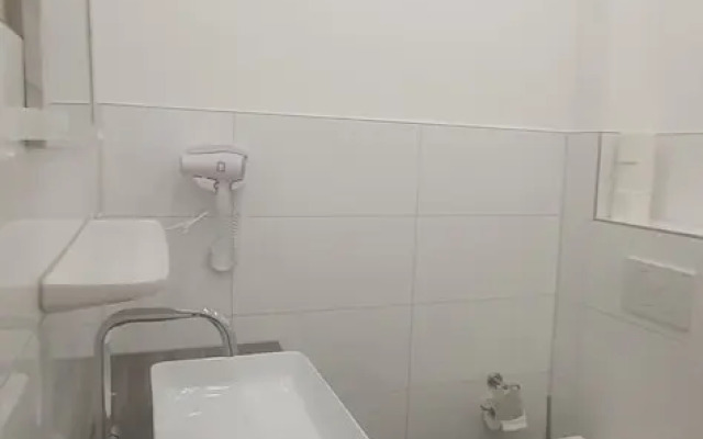 Trang Hotel