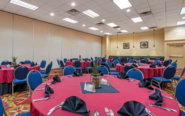 Clarion Hotel Conference Center Lexington North