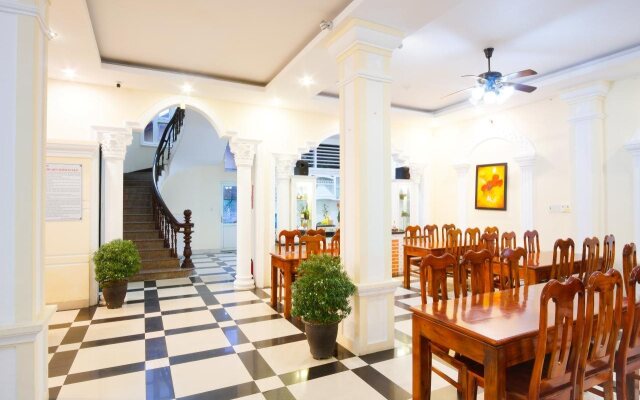 Stay Hue Hotel