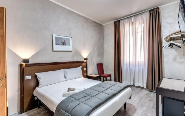 Hotel Family House