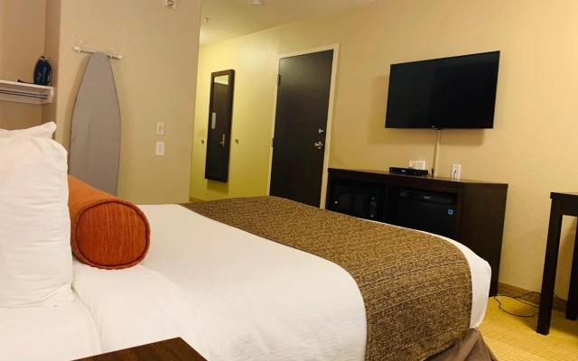 The Kanata by BCMInns Invermere