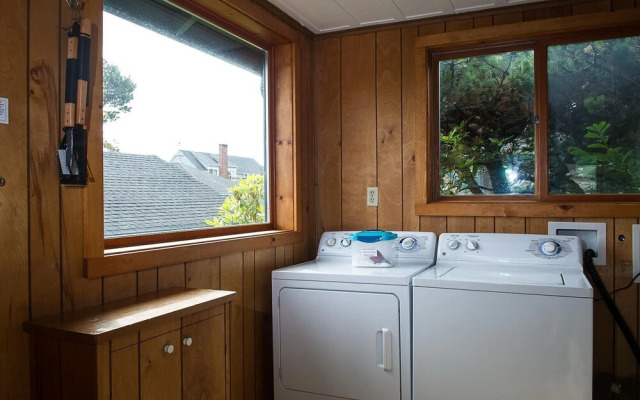 The Tides 4 Br home by RedAwning