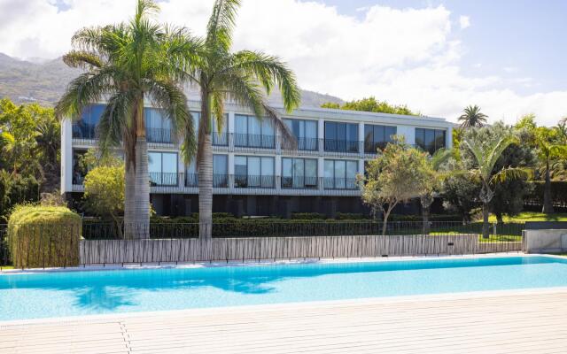 Home2Book Stunning La Quinta, Pool
