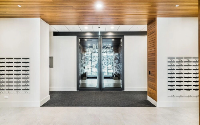 Central Auckland Modern 2 BR Apt