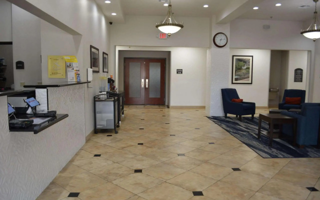 Comfort Suites Yukon - SW Oklahoma City