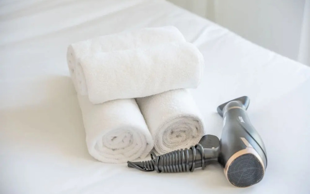 Sleek Studio in The Ivy Tower JVT