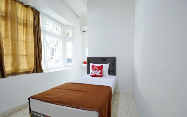 ZEN Rooms Kemang G17 Syariah