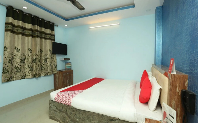 Oyo 18597 Satyam