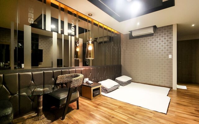 Andong Hotel Gung