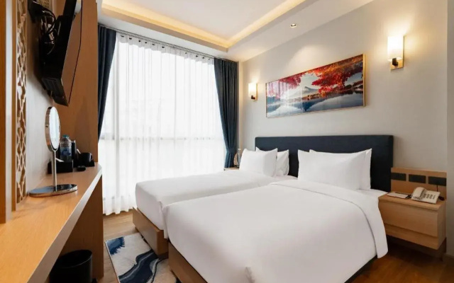 A.Z. Sunrise Resort & Fitness Club
