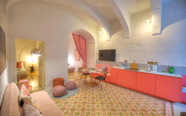 138 - Impressive & stylish Palazzino in Valletta