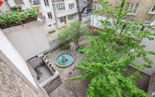 Han Krum 2 Bedroom Central Flat