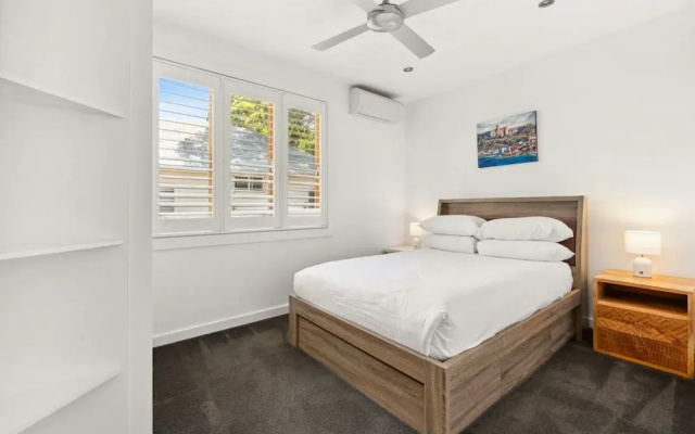 Elegant 3-bed Home With Games Room