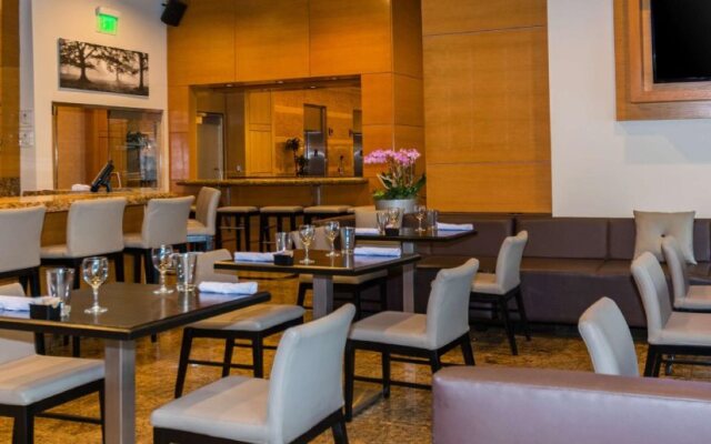 Fortune House Hotel Suites