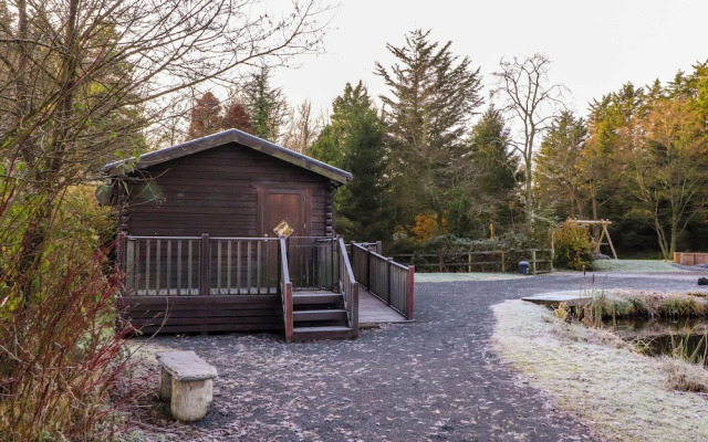 Lakeside Lodge
