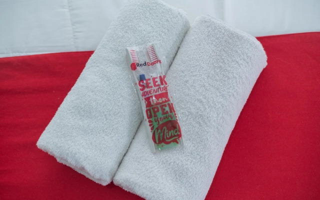 RedDoorz @ Jalan Gunung Talang Mahendradatta