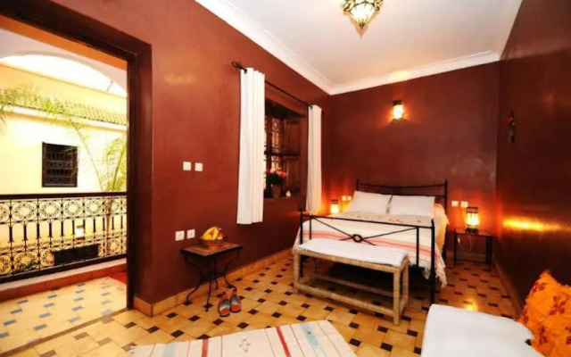 Riad Davia