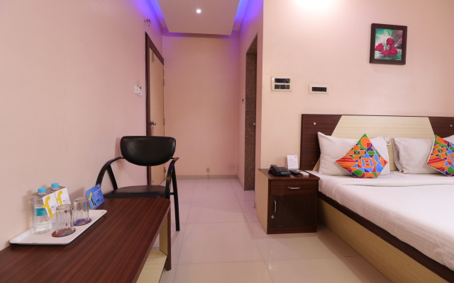 Hotel Crystal Court