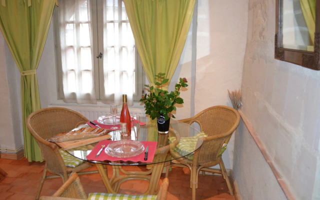 Cozy Holiday Home in Brion with Swimming Pool