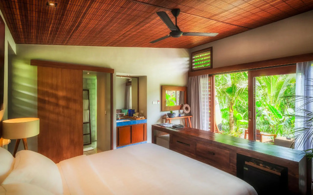 Hotel Komune and Beach Club Bali