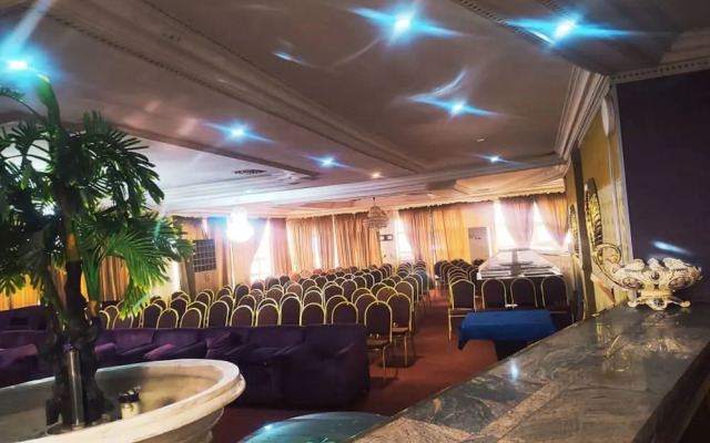 Aridolf Resort Wellness Centre & Spa