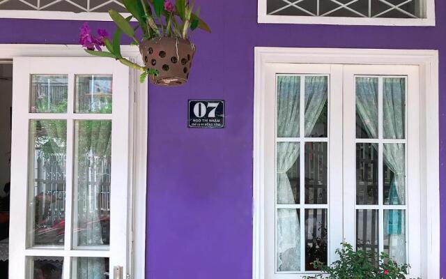 Nhà Tím Homestay