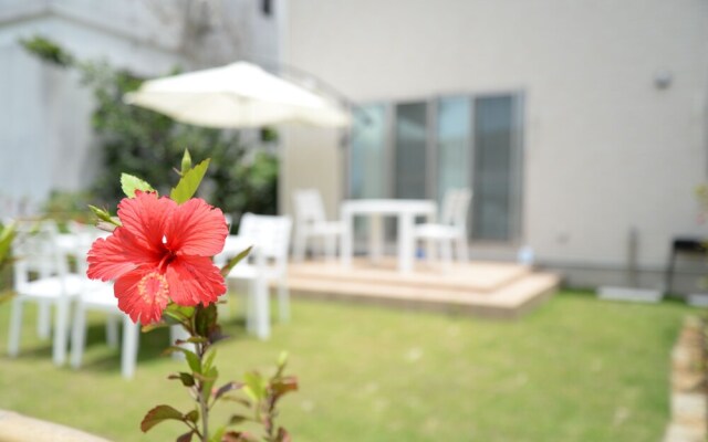 Pension Shine Blue